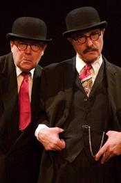 Steve in Beckett in rehearsal