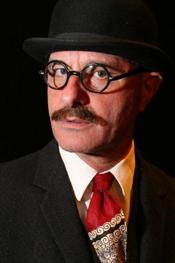 Steve in Beckett in rehearsal