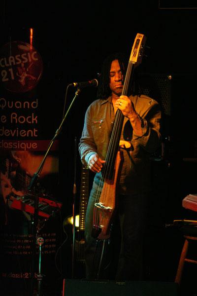 Lincoln Anderson, bass, Live Nov. 2006